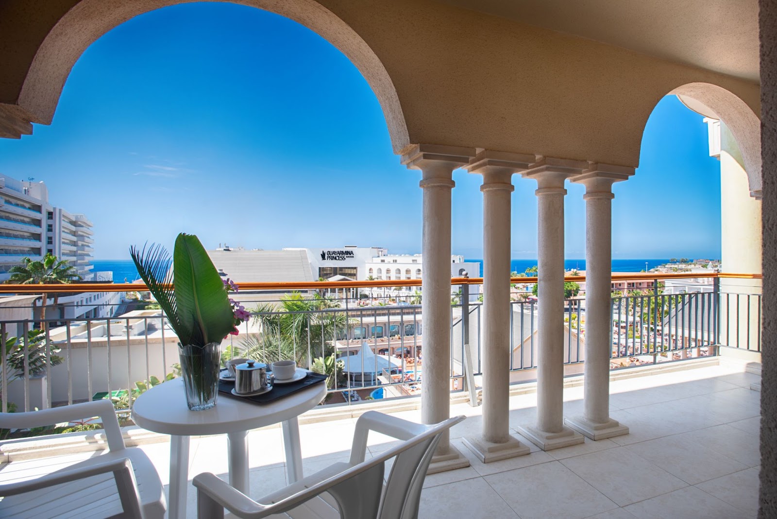 Location and view from a room at the Playa de Fañabé resort