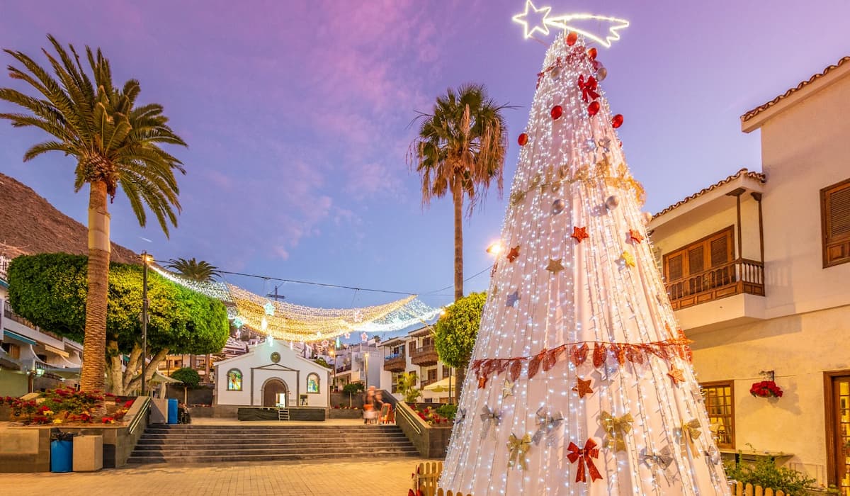 Foto de decoración de un árbol navideño