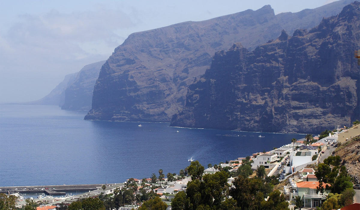 View of Las Gigantes cliffs from Archipenque viewpoint 