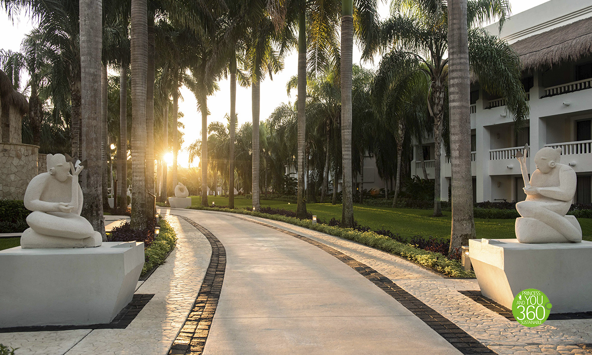 Sunset Riviera Paseo
