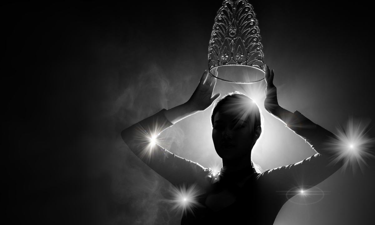 Woman with Miss Universe Jamaica crown