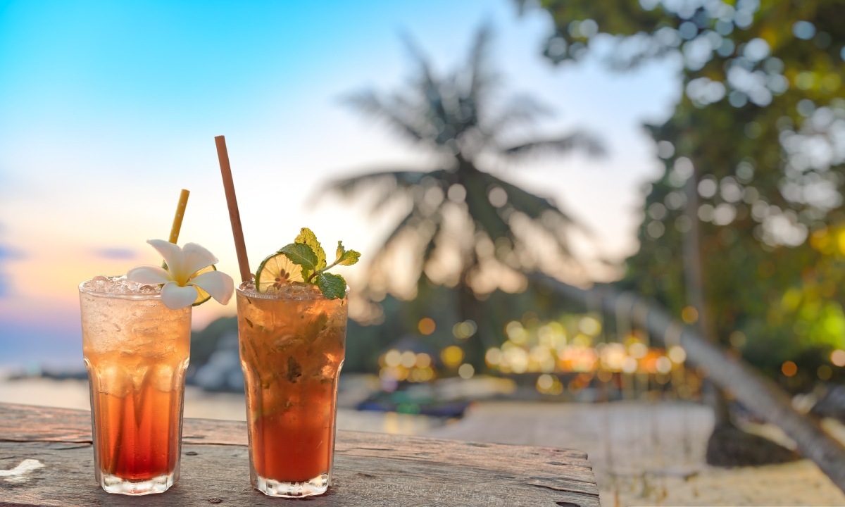 Dos cócteles Sunset Margarita