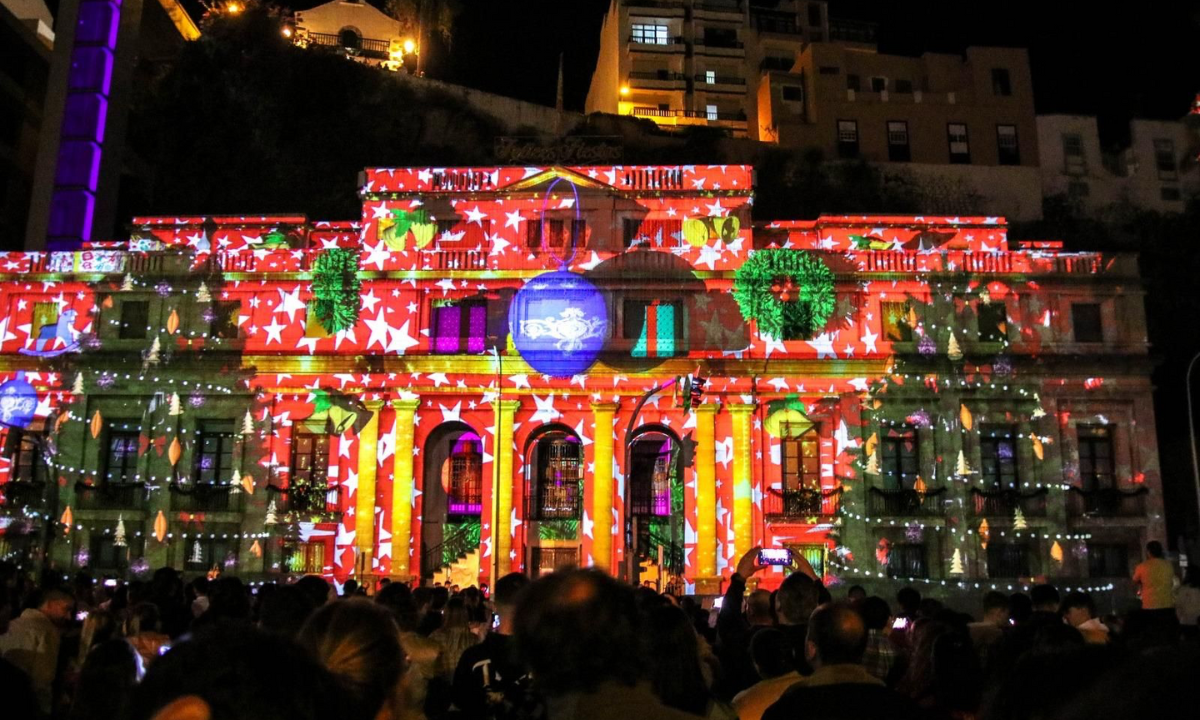 Espectáculo de luz, color y música en Santa Cruz de La Palma