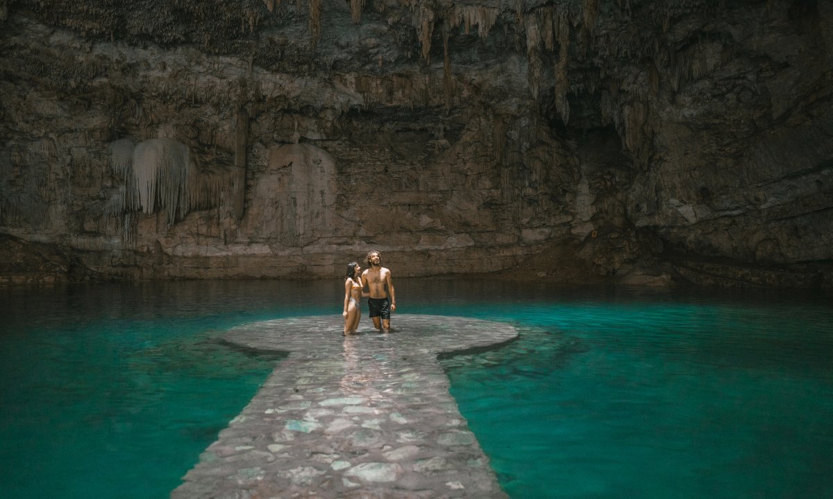  couple at Gran Cenote