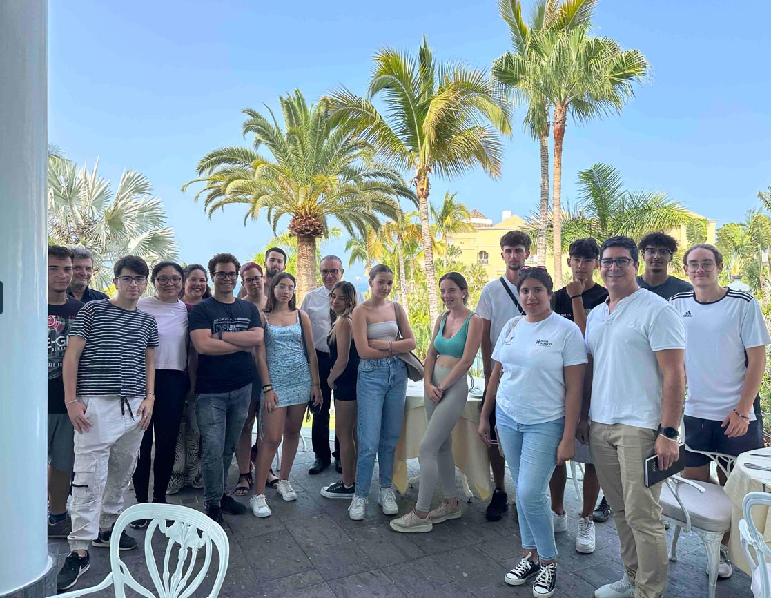 ADRIAN Hoteles y su compromiso con la inserción laboral juvenil. - Adrian Hoteles